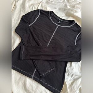 Rue21 White detail long sleeve size M